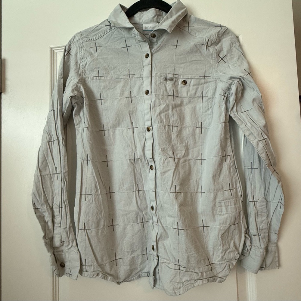 Columbia Sportswear Womens Grey Cross Print Button Down Shirt Small